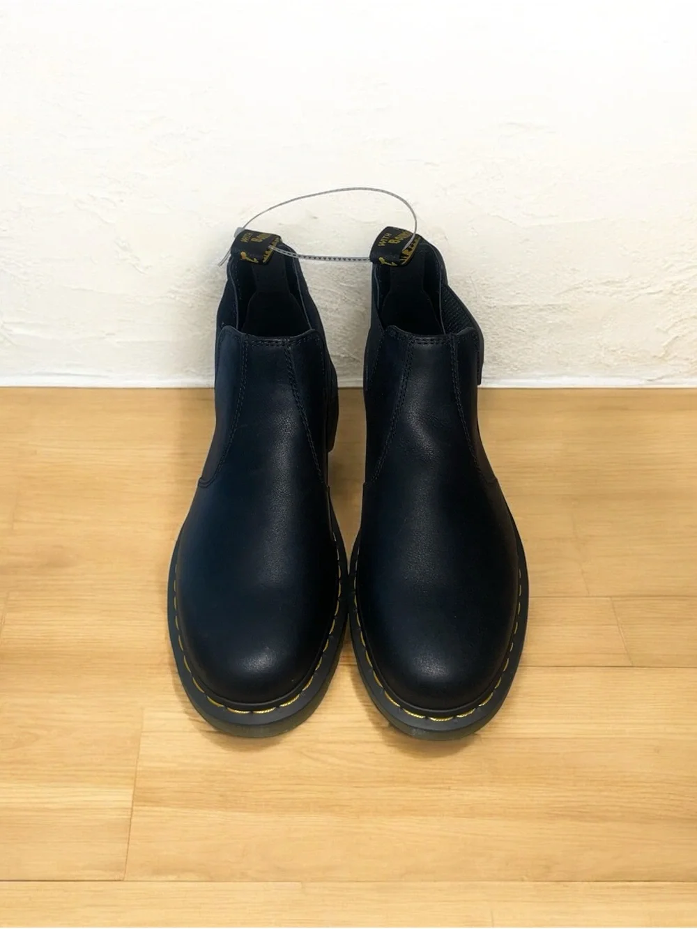 Brand New Dr. Martens 2976 Rogue Leather Chelsea Boot 11 US M 12 US L